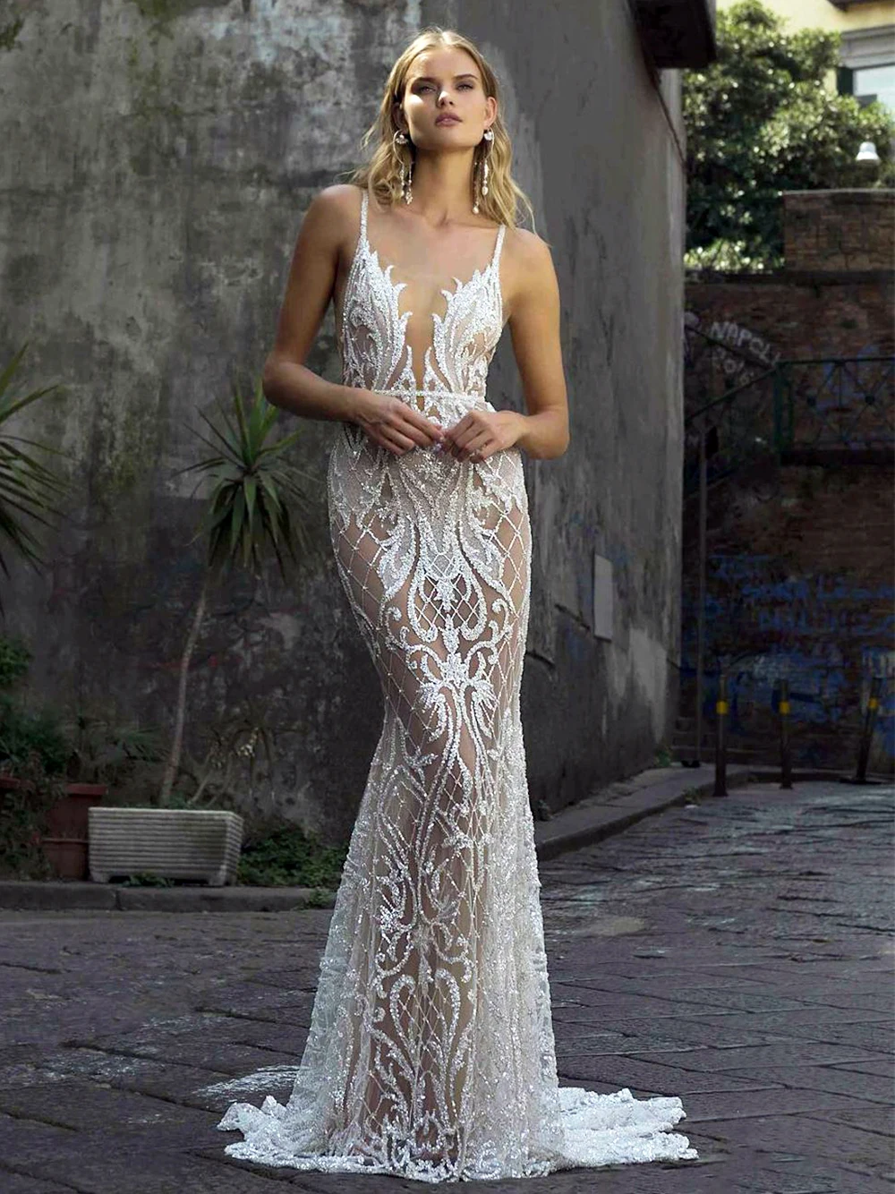 Illusion Lace Wedding Dresses 2023 Spaghetti Straps robe de mariee Mermaid Wedding Gowns Backless Handmade Bridal Dress
Illusion Lace Wedding Dresses 2023 Spaghetti Straps robe de mariee Mermaid Wedding Gowns Backless Handmade Bridal Dress