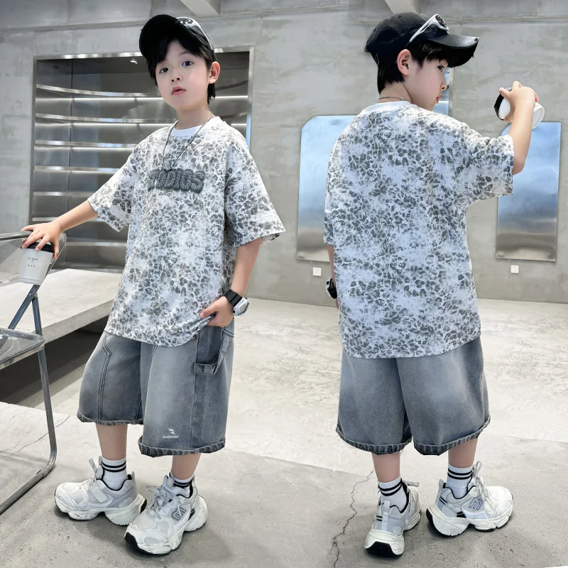 Baby Child Summer Cotton Suit With Shorts for Boy Leopard Print T-shirt + Denim Shorts Top and Bottom Clothes Set For Kids 2-14Y
Baby Child Summer Cotton Suit With Shorts for Boy Leopard Print T-shirt + Denim Shorts Top and Bottom Clothes Set For Kids 2-14Y