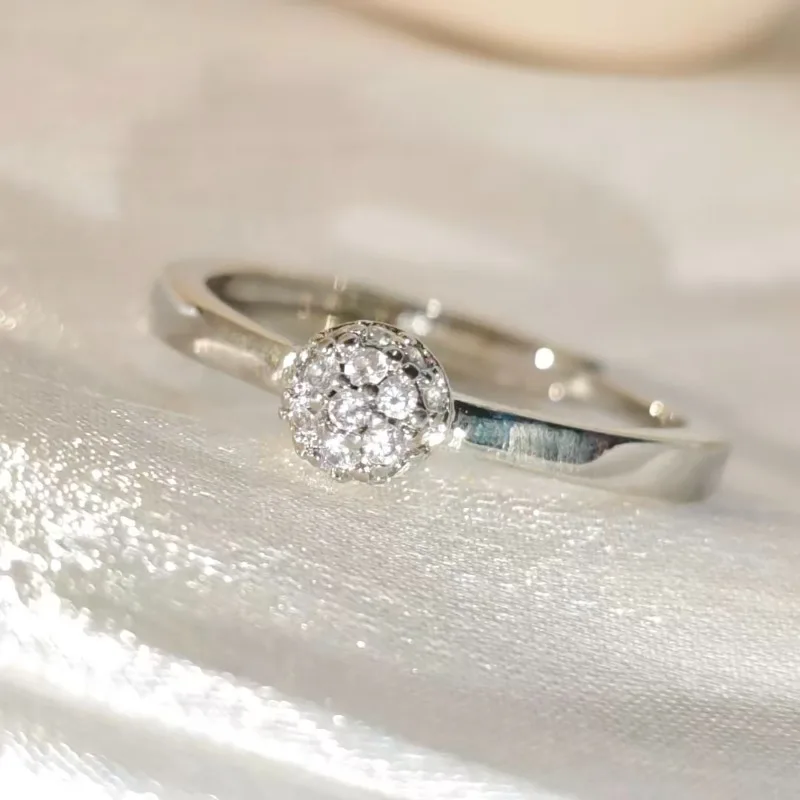 925 Sterling Silver Hydrangea Micro-inlaid Zircon Ring Simple and Elegant Women's Jewelry
925 Sterling Silver Hydrangea Micro-inlaid Zircon Ring Simple and Elegant Women's Jewelry