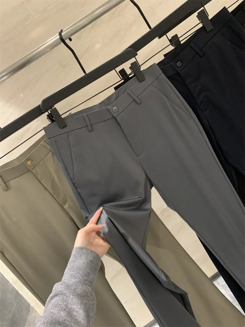 CleanFit Linen-Silk Mixed Lightweight Summer Men's Casual Straight Leg Pants Breathable Business Casual Trousers
CleanFit Linen-Silk Mixed Lightweight Summer Men's Casual Straight Leg Pants Breathable Business Casual Trousers