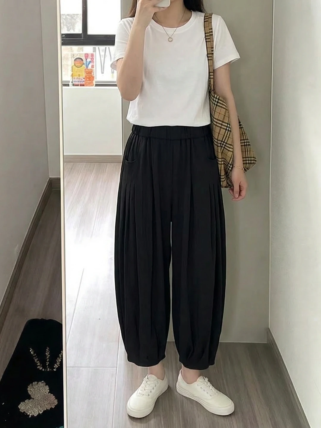 plus Size Nine-Piece Casual Pants Women Summer Thin New Loose Hip Covering Harlan Pants High Waist Elastic Korean Style
plus Size Nine-Piece Casual Pants Women Summer Thin New Loose Hip Covering Harlan Pants High Waist Elastic Korean Style