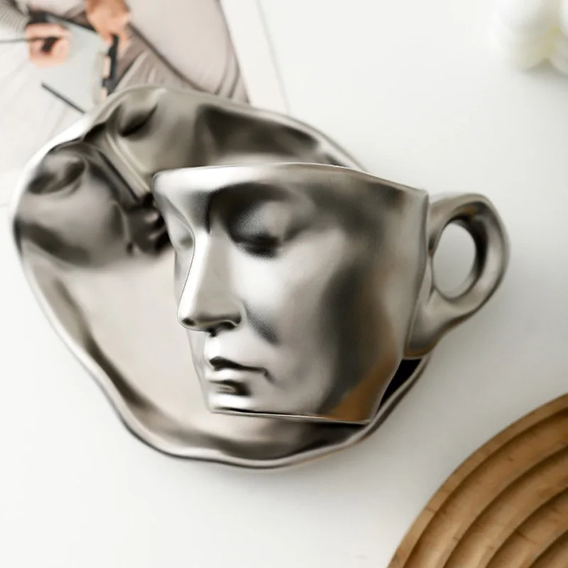 Metal Moving Face Ceramic Kiss Espresso Coffee Mug Valentine's Day Wedding Gift Mugs
Metal Moving Face Ceramic Kiss Espresso Coffee Mug Valentine's Day Wedding Gift Mugs