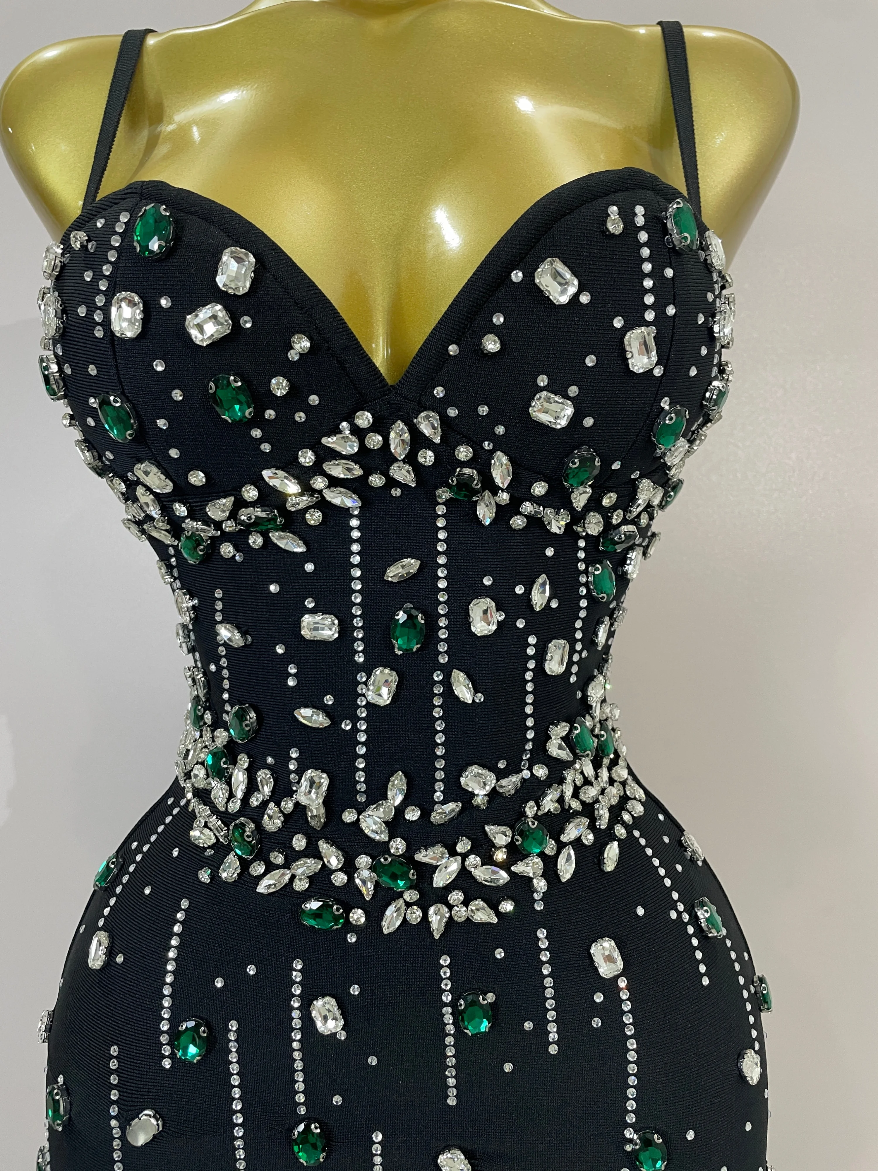 Women Sparkly Beading Sexy Sleeveless Bodycon Long Bandage Dress Nightclub Evening Party Celebrity Prom Luxury Birthday Dress
Women Sparkly Beading Sexy Sleeveless Bodycon Long Bandage Dress Nightclub Evening Party Celebrity Prom Luxury Birthday Dress