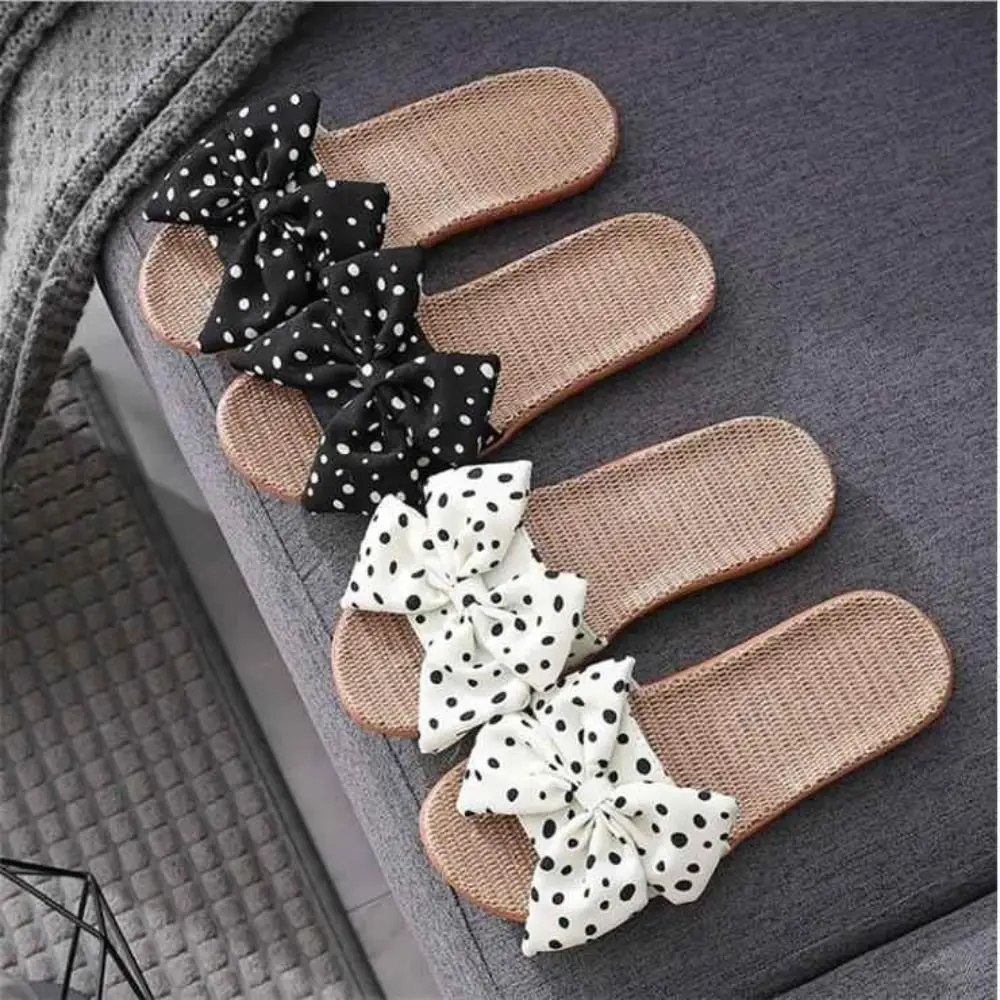 Soft Sole Dot Bow Flat Slippers Anti Slip PVC Sweet Slides Sandals Beachwear Shoes Korean Style Flax Slippers Women Streetwear
Soft Sole Dot Bow Flat Slippers Anti Slip PVC Sweet Slides Sandals Beachwear Shoes Korean Style Flax Slippers Women Streetwear
