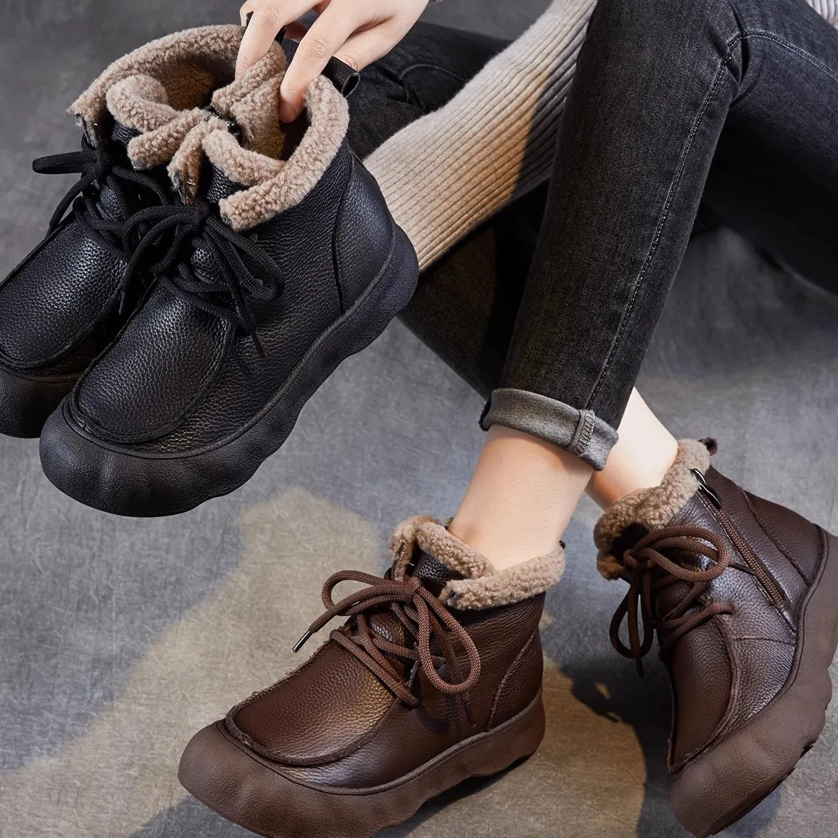 Women's Fleece Lined Thick Heel Snow Boots Head Layer Cowhide Genuine Leather Short Boot Retro Style Winter Cotton Boots
Women's Fleece Lined Thick Heel Snow Boots Head Layer Cowhide Genuine Leather Short Boot Retro Style Winter Cotton Boots