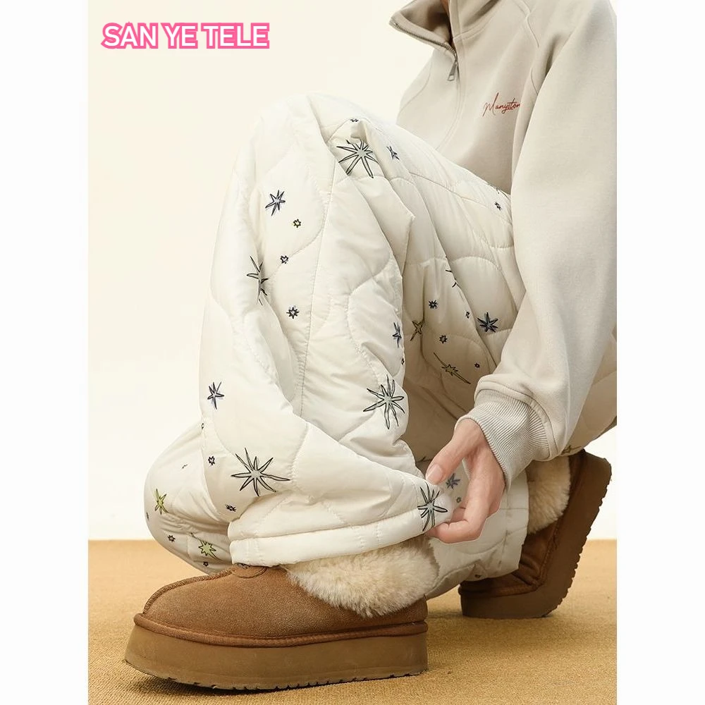 Snowflake Print Thick Warm Pants Men Women Winter Cotton Lined Leg Casual Pants Cold-resistan Loose Trendy Sweatpants Trousers
Snowflake Print Thick Warm Pants Men Women Winter Cotton Lined Leg Casual Pants Cold-resistan Loose Trendy Sweatpants Trousers