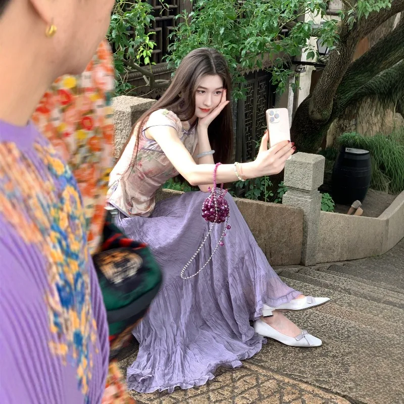 Summer Butterfly-printed Top Women Early Autumn Textured Skirt Two-piece Dress Two-piece Fashionable Stylish Commuter Women Wear
Summer Butterfly-printed Top Women Early Autumn Textured Skirt Two-piece Dress Two-piece Fashionable Stylish Commuter Women Wear
