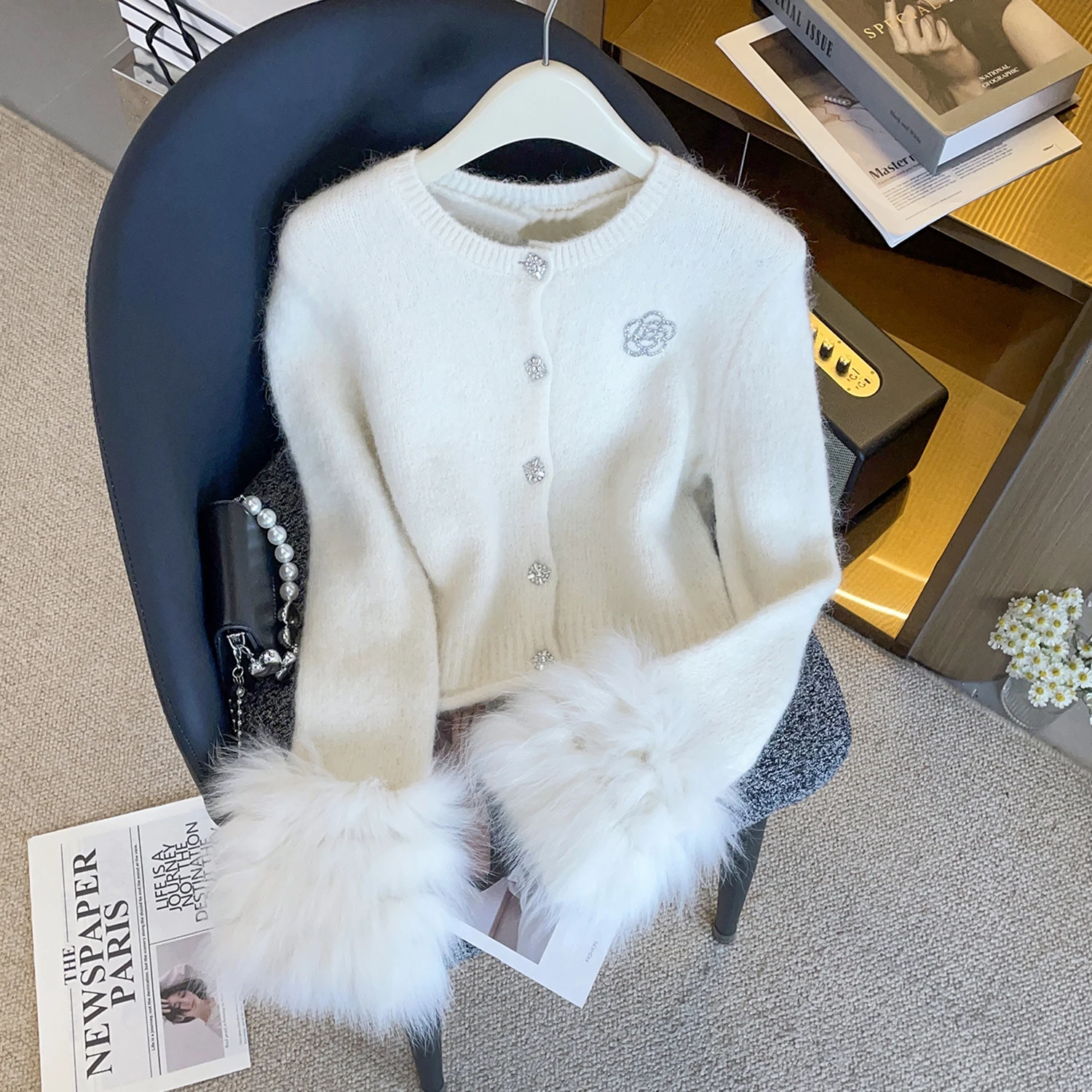 High-End Women's Knitted Long Sve Diamond Embellied Open Cardigan Autumn Winter New Sle Ele Ladylike Faion
High-End Women's Knitted Long Sve Diamond Embellied Open Cardigan Autumn Winter New Sle Ele Ladylike Faion