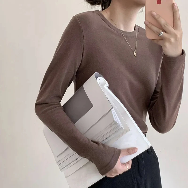 Autumn Winter Warm Women T Shirts Korean Solid Simple Basic O Neck Pullover Fashion Slim Long Sleeves All Match Female Tees New
Autumn Winter Warm Women T Shirts Korean Solid Simple Basic O Neck Pullover Fashion Slim Long Sleeves All Match Female Tees New