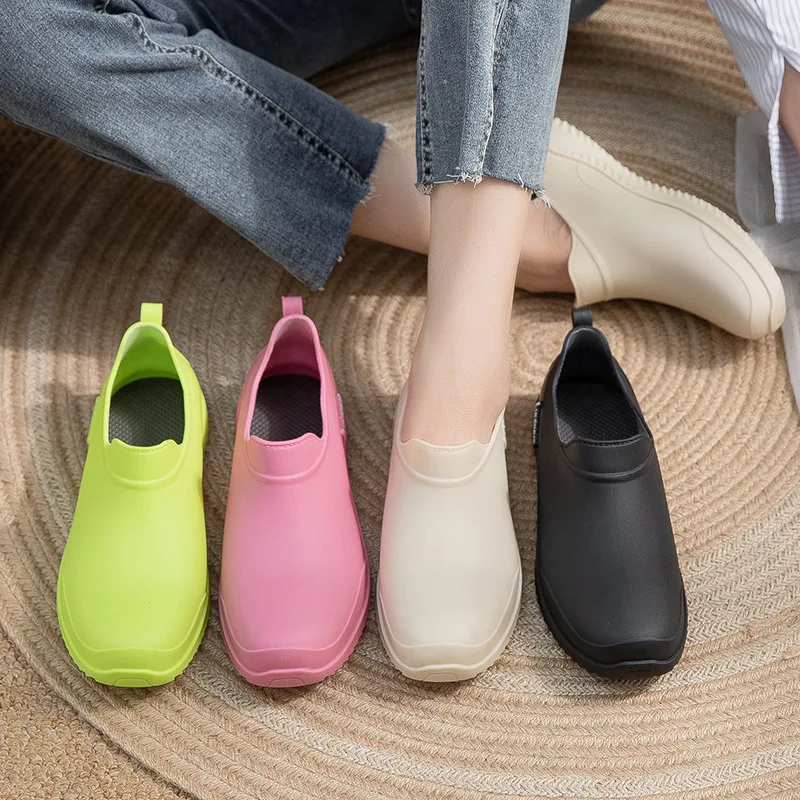 Women's Low-Top Fashionable Rain Boots Waterproof Non-Slip Cute Korean Style Slip-On Water Shoes Comfortable Breathable
Women's Low-Top Fashionable Rain Boots Waterproof Non-Slip Cute Korean Style Slip-On Water Shoes Comfortable Breathable
