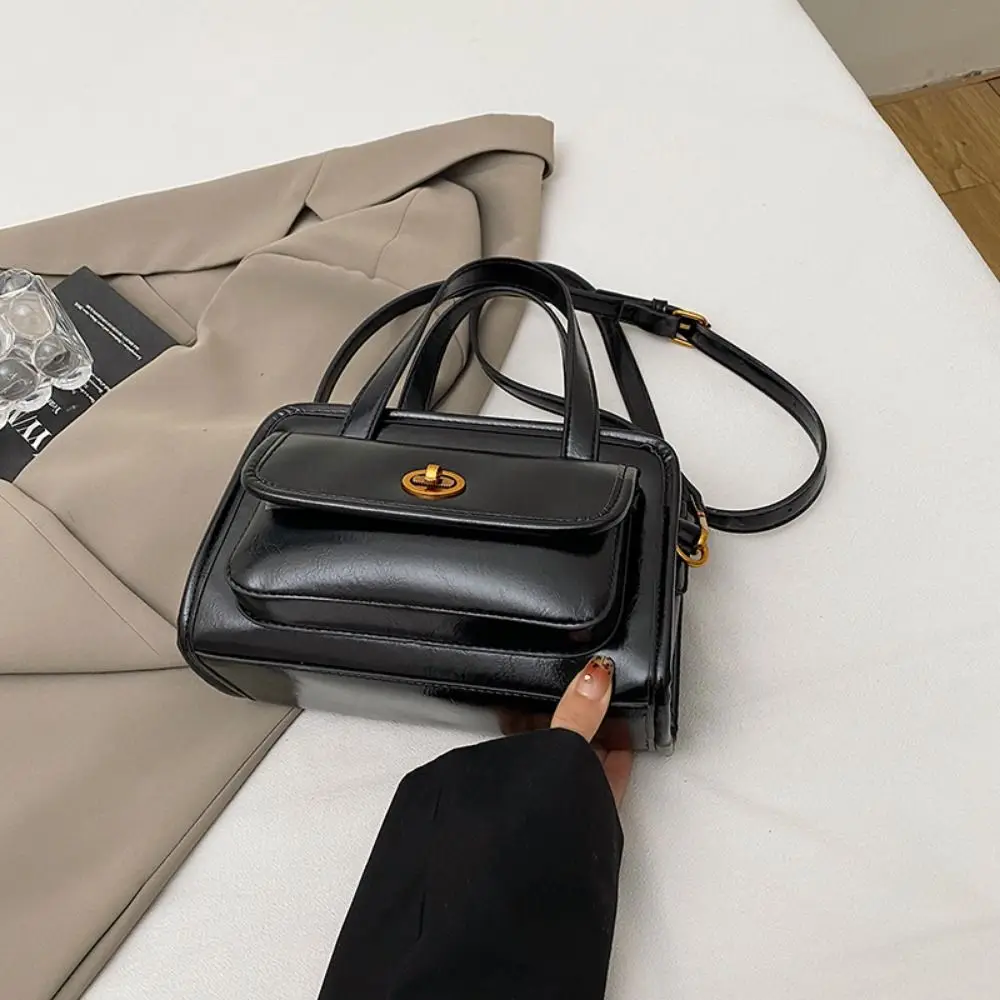 Универсальная сумка для боулинга из искусственной кожи в корейском стиле, однотонная сумка в стиле меньшинств, карманная сумка-тоут Boston, сумка во французском стиле, женская сумка подмышками
Универсальная сумка для боулинга из искусственной кожи в корейском стиле, однотонная сумка в стиле меньшинств, карманная сумка-тоут Boston, сумка во французском стиле, женская сумка подмышками