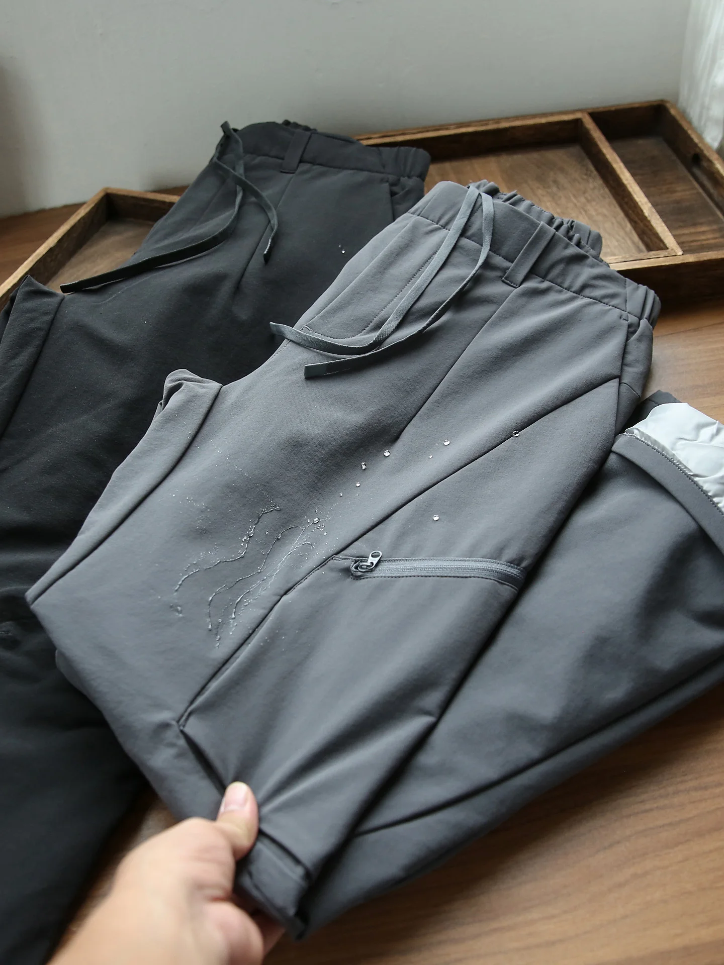 Men's Outdoor Winter New Sle down Pants Windproof Water-resistant 90 Fill Power 3D Tailoring Straight Leg Casual Trousers
Men's Outdoor Winter New Sle down Pants Windproof Water-resistant 90 Fill Power 3D Tailoring Straight Leg Casual Trousers