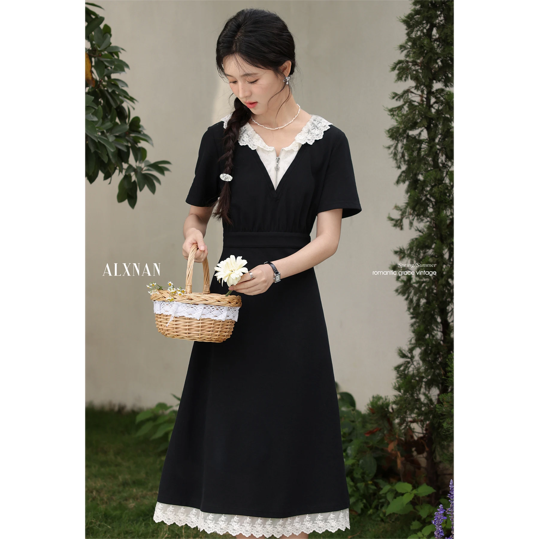 ALXNAN Women's Long Dress Black Elegant Lace Patchwork Midi Dress 2025 Summer Holiday Party Cotton A-line Ladies Clothing L53919
ALXNAN Women's Long Dress Black Elegant Lace Patchwork Midi Dress 2025 Summer Holiday Party Cotton A-line Ladies Clothing L53919