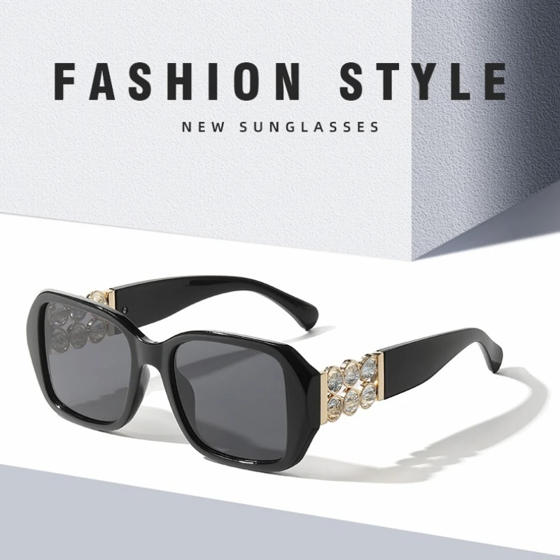 Women Luxury Sunglasses Rhinestones Decor Large Frame Wrap Designer Gift Glasses Ladies Classic Travel Driving Eyeglasses Shades
Women Luxury Sunglasses Rhinestones Decor Large Frame Wrap Designer Gift Glasses Ladies Classic Travel Driving Eyeglasses Shades