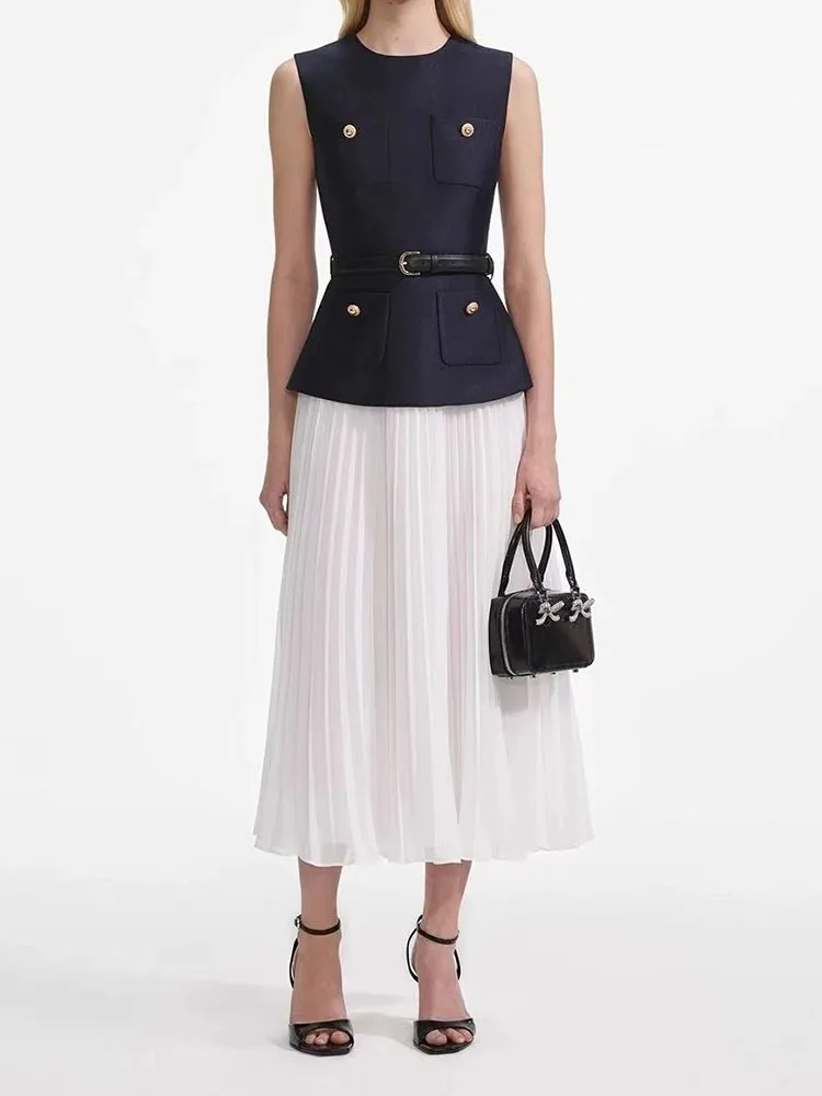 Woman clothing y2k Summer Fake Two Piece Sleeveless Dress Round Neck Pressure Pleated Vest Long Dress2025formal occasion dresses
Woman clothing y2k Summer Fake Two Piece Sleeveless Dress Round Neck Pressure Pleated Vest Long Dress2025formal occasion dresses