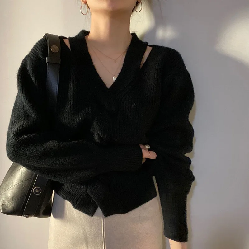 Sexy Women Casual Winter Warm Tops Fashion Vintage V-neck Halter Long Sleeve Knitted Sweaters Ladies Female Knitwear Pullovers
Sexy Women Casual Winter Warm Tops Fashion Vintage V-neck Halter Long Sleeve Knitted Sweaters Ladies Female Knitwear Pullovers