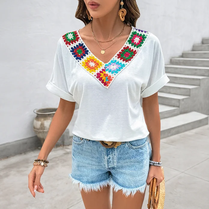 Fashion Top Leisure Vacation V-Neck Ethnic Style Colorful Crochet Patchwork Top Simple Commuting Casual Top for Women
Fashion Top Leisure Vacation V-Neck Ethnic Style Colorful Crochet Patchwork Top Simple Commuting Casual Top for Women