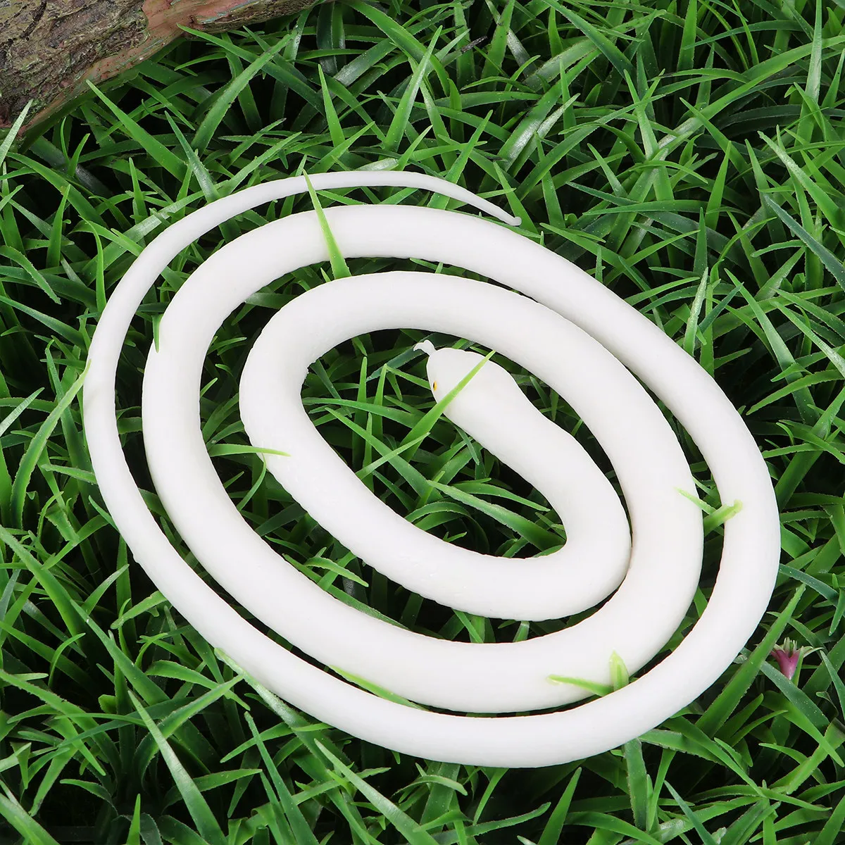 Realistic Simulation Snake Fake Snake Prank Prop Cosplay Trick Playthings Party Favor for Kids Children White Prank Prop
Realistic Simulation Snake Fake Snake Prank Prop Cosplay Trick Playthings Party Favor for Kids Children White Prank Prop