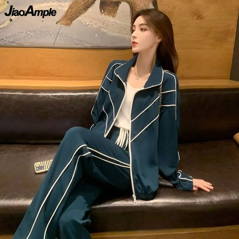 Women's Autumn Winter New Casual Sportwear Matching Set Korean Elegant Loose Plush Long Sleeve Coat + Sport Pants Two Piece Suit
Women's Autumn Winter New Casual Sportwear Matching Set Korean Elegant Loose Plush Long Sleeve Coat + Sport Pants Two Piece Suit