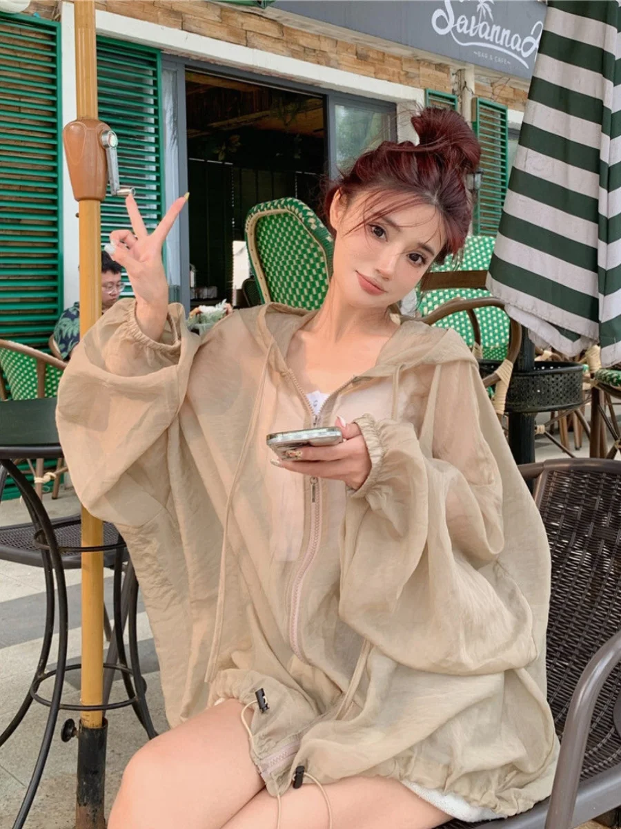 plus Size Summer Thin Ladies Hooded Sun Protection Loose Slimming Outdoor Versatile Sunscreen Jacket Trendy Polyester Fiber
plus Size Summer Thin Ladies Hooded Sun Protection Loose Slimming Outdoor Versatile Sunscreen Jacket Trendy Polyester Fiber