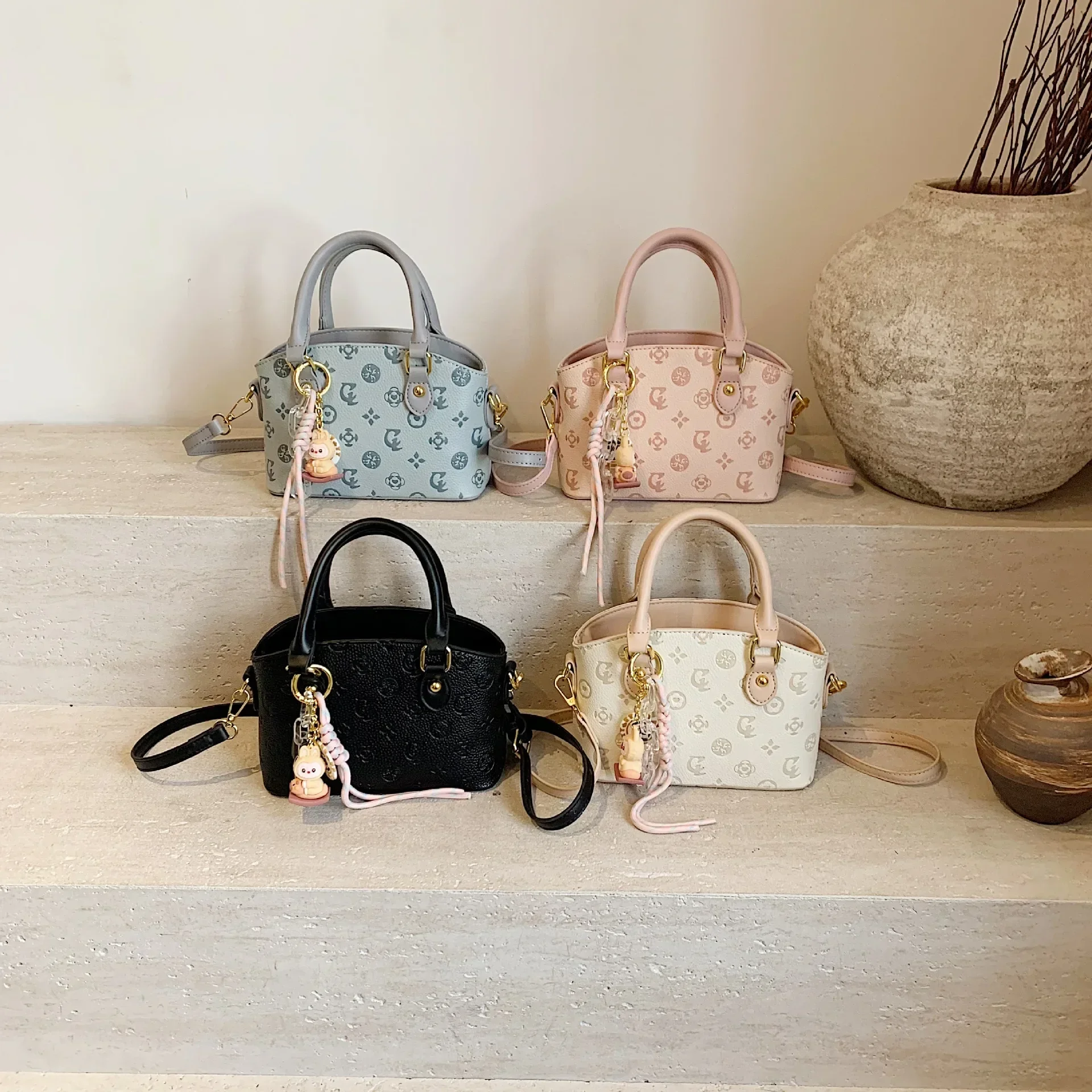 2025 Monogram Tote Bag Women's Spacious Shoulder & Crossbody Bag Versatile Work Purse with Premium Canvas
2025 Monogram Tote Bag Women's Spacious Shoulder & Crossbody Bag Versatile Work Purse with Premium Canvas