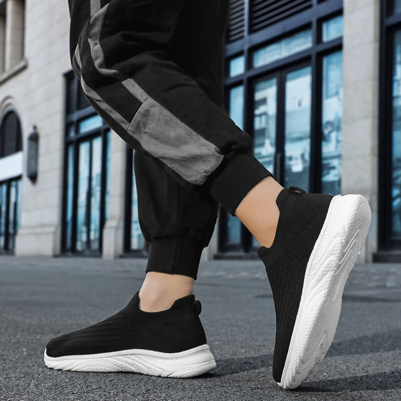 Летние мужские кроссовки, дышащая мужская повседневная обувь с сеткой, мужские лоферы без шнуровки, мягкие удобные мужские кроссовки Tenis Hombres
Летние мужские кроссовки, дышащая мужская повседневная обувь с сеткой, мужские лоферы без шнуровки, мягкие удобные мужские кроссовки Tenis Hombres