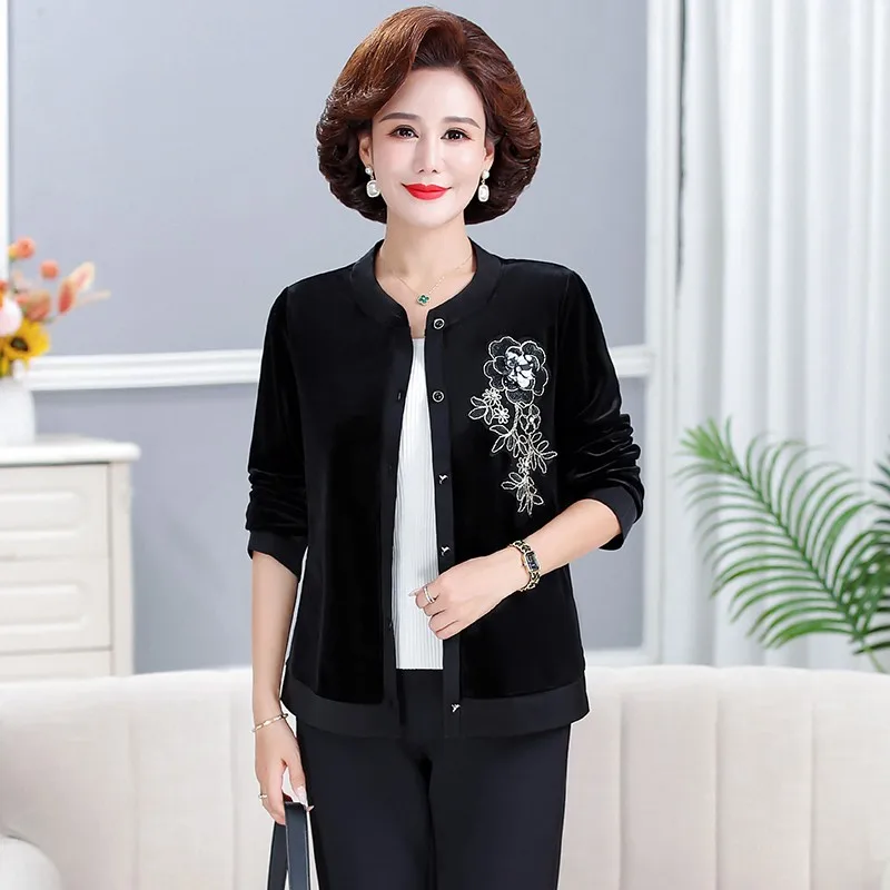 Black Velvet Jackets Mother Casual Women Loose Retro Spring Outerwear Baseball Short Cardigan coat
Black Velvet Jackets Mother Casual Women Loose Retro Spring Outerwear Baseball Short Cardigan coat