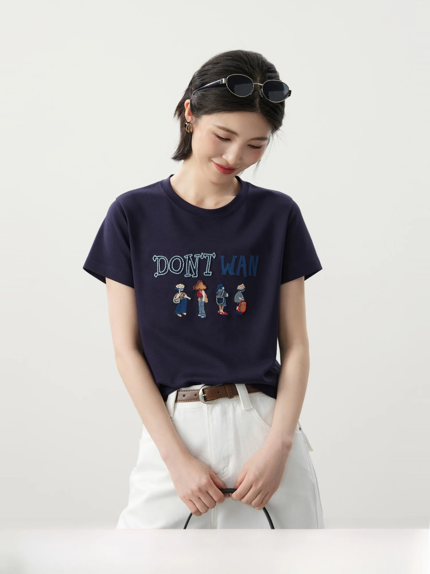 Healing Heavy Embroidery round Neck Loose Fit Short Sleeve Cotton T-Shirt Spring New Arrival Women's Casual Fashion Top
Healing Heavy Embroidery round Neck Loose Fit Short Sleeve Cotton T-Shirt Spring New Arrival Women's Casual Fashion Top
