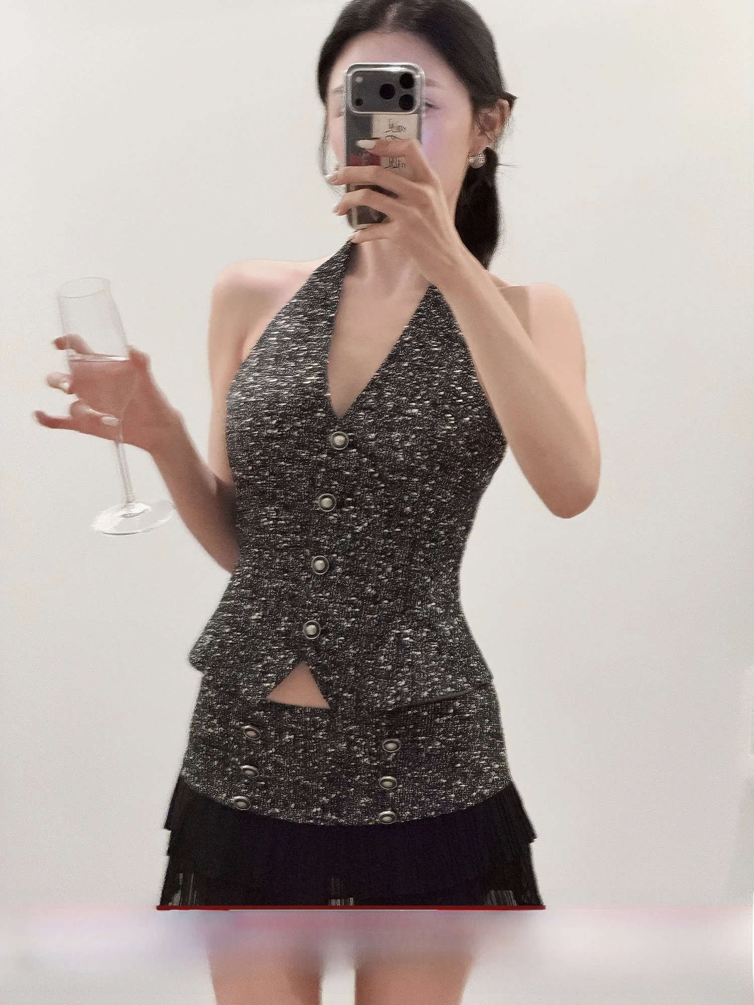 Hydrae Xing Women's Slim Fit Sequin Ne Hanging Vest Svel Ba Spring Faion Outerwear Polyester Fiber
Hydrae Xing Women's Slim Fit Sequin Ne Hanging Vest Svel Ba Spring Faion Outerwear Polyester Fiber