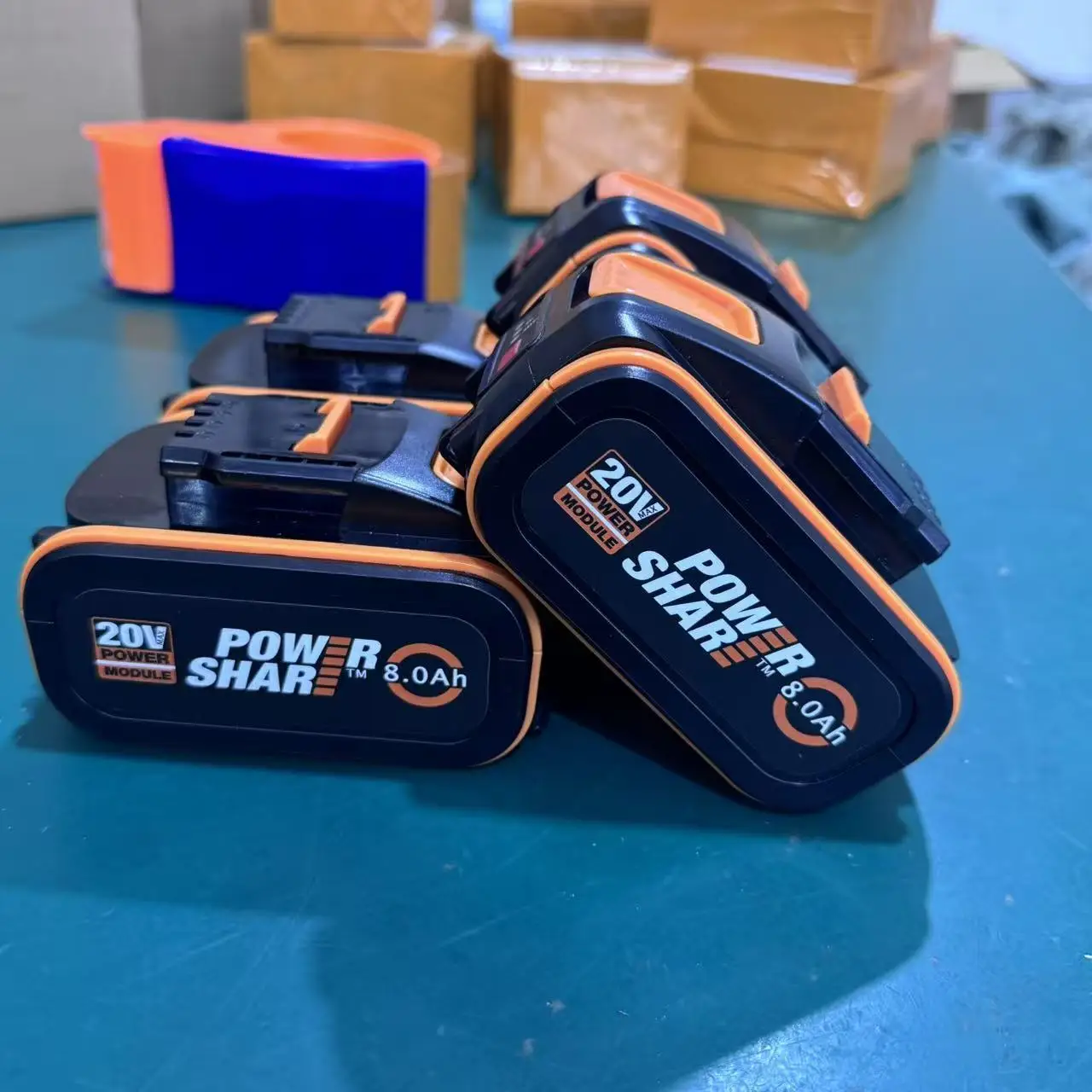 Оригинальный аккумулятор 20В 6Ач 8Ач для электроинструментов WORX WA3014 WA3551 WG630 WG629 WX372 WX390 WX394 WX550 WX523 WX802 WX858 WX900
Оригинальный аккумулятор 20В 6Ач 8Ач для электроинструментов WORX WA3014 WA3551 WG630 WG629 WX372 WX390 WX394 WX550 WX523 WX802 WX858 WX900