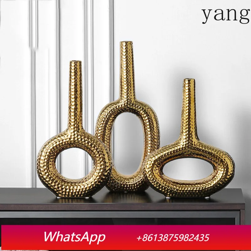 YJQ light luxury geometric ceramic ornaments electroplating living room entrance TV cabinet office artist residence
YJQ light luxury geometric ceramic ornaments electroplating living room entrance TV cabinet office artist residence
