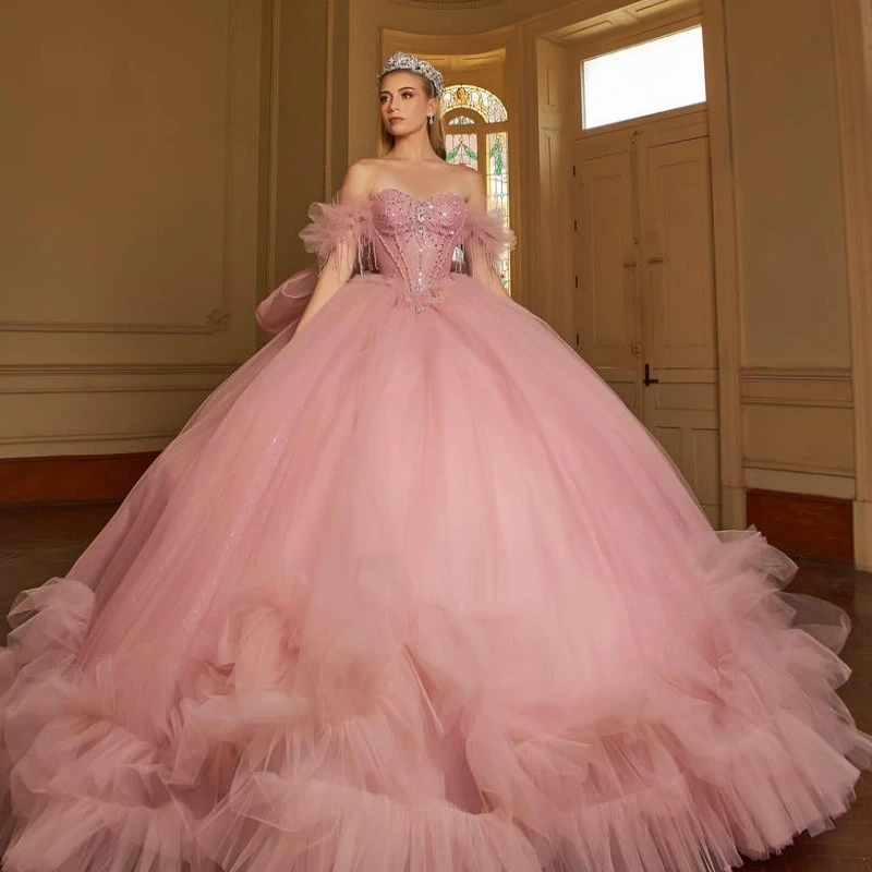 Pink Shiny Quinceanera Dresses Off Shoulder Ball Gown Sweet 16 Dress Beading Crystal Bow Tull Corset Birthday Party Vestidos 15
Pink Shiny Quinceanera Dresses Off Shoulder Ball Gown Sweet 16 Dress Beading Crystal Bow Tull Corset Birthday Party Vestidos 15