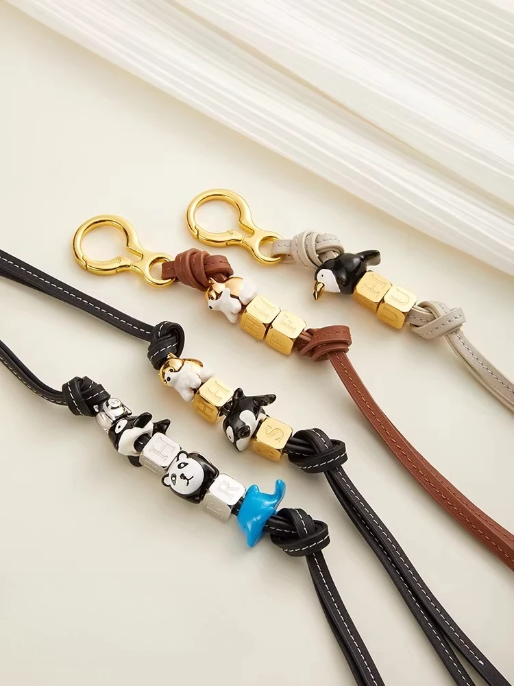 Cute Animal Beaded Bag Charm Genuine Leather Luxury Accessory High-End Keychain Pendant Fashion Decor
Cute Animal Beaded Bag Charm Genuine Leather Luxury Accessory High-End Keychain Pendant Fashion Decor