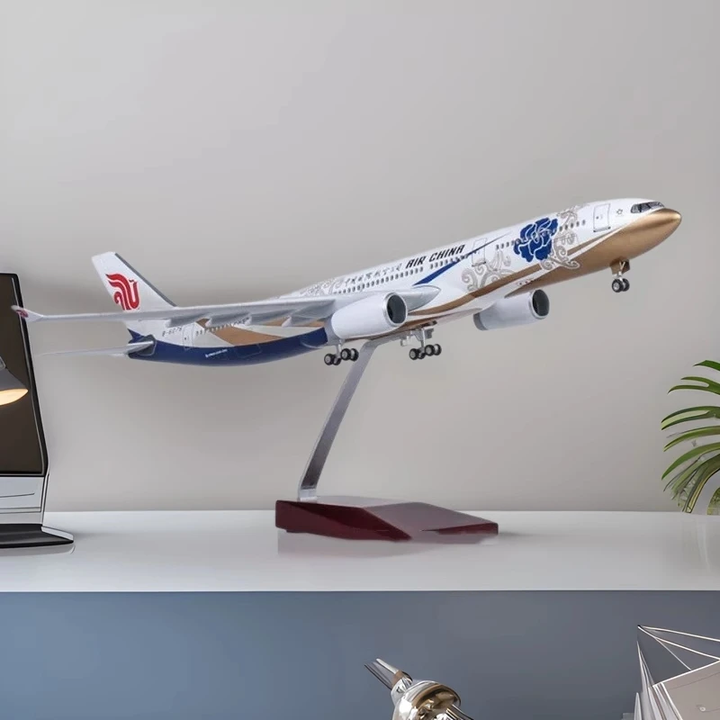 Scale 47CM A330 AIR China Airlines With Lights And Bottom Adults Fun Child Toy Airplane Diecast Resin Plastic Plane Model Gift
Scale 47CM A330 AIR China Airlines With Lights And Bottom Adults Fun Child Toy Airplane Diecast Resin Plastic Plane Model Gift
