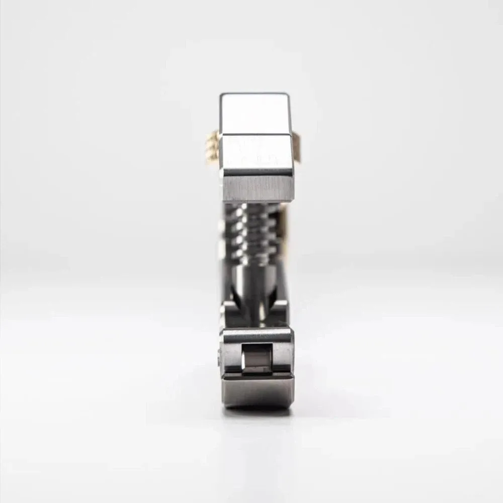 Parallel Wrench 5 in 1 Multi-tool Hex Screwdriver Pliers Electrical Disconnect Pliers Clamp Portable Bottle Opener
Parallel Wrench 5 in 1 Multi-tool Hex Screwdriver Pliers Electrical Disconnect Pliers Clamp Portable Bottle Opener