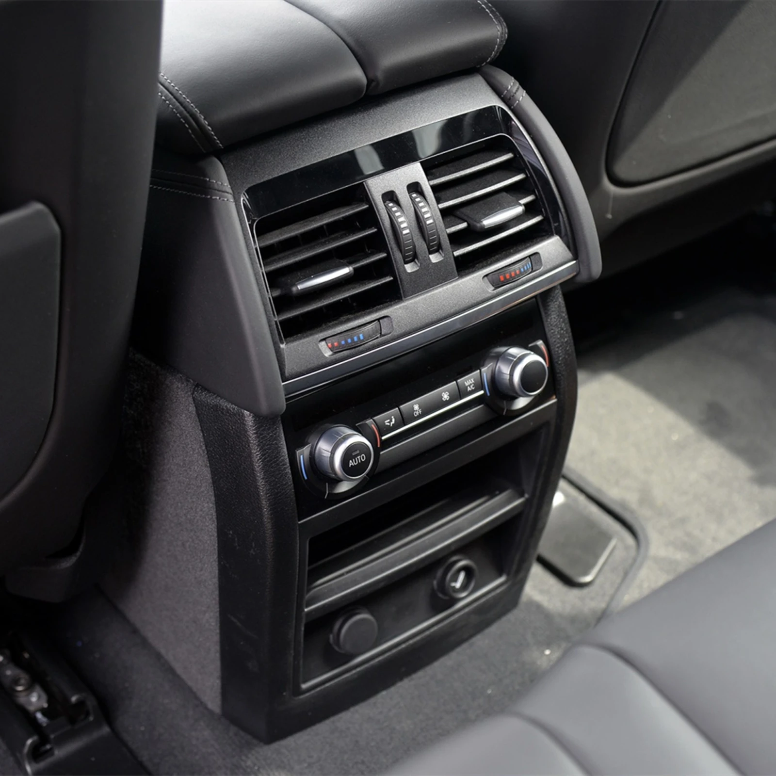 Car Interior Rear Central Console Air Conditioning Vent Outlet Grill Panel Cover Trim For BMW X5 F15 X6 F16 X5 M F85 X6 M F86
Car Interior Rear Central Console Air Conditioning Vent Outlet Grill Panel Cover Trim For BMW X5 F15 X6 F16 X5 M F85 X6 M F86