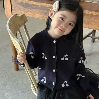여아용 체리 카디건, 한국 어린이 뜨게, 긴팔 모직 원사, 루즈 코트, 라운드넥, 가을, 겨울, 신상, 2024