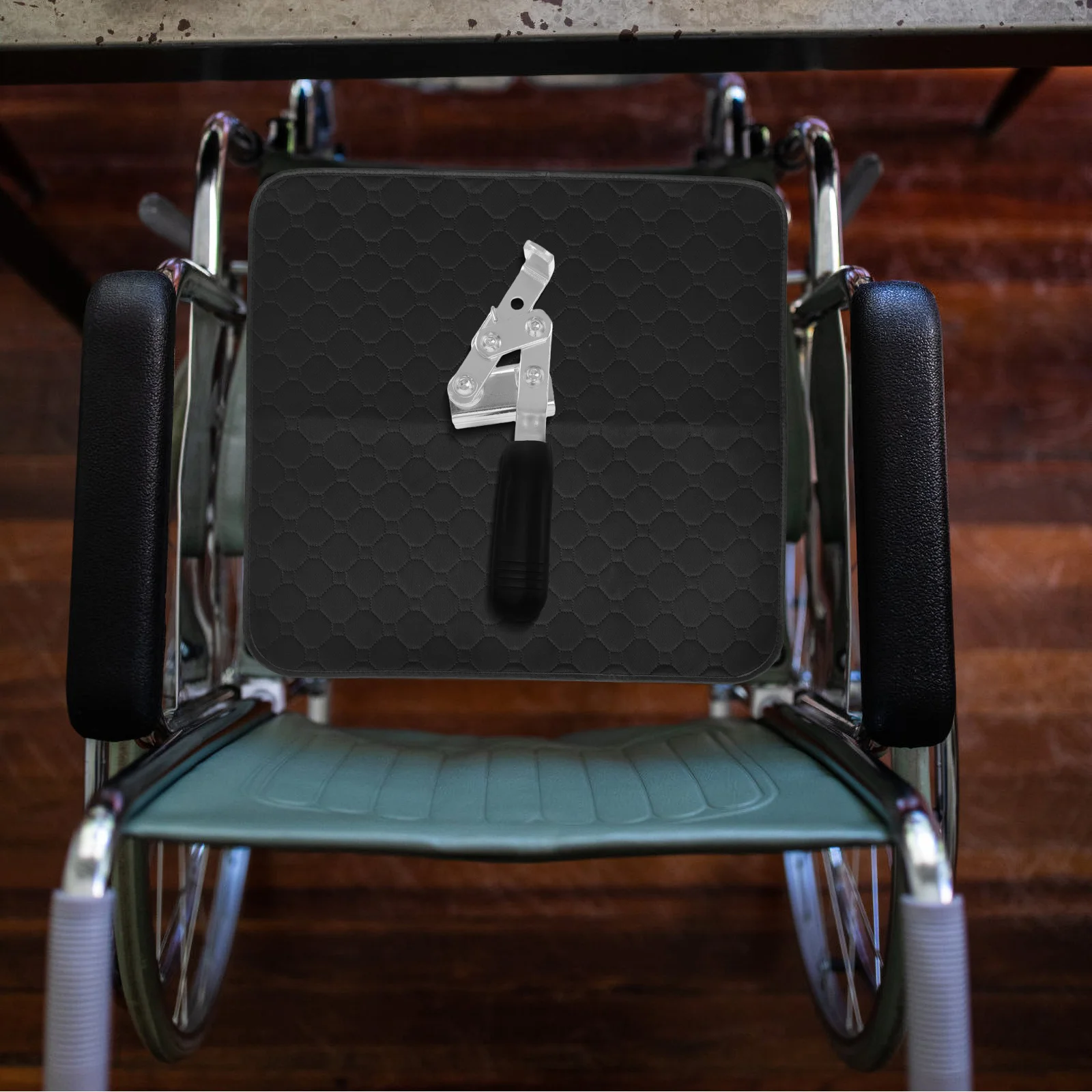 Ручка тормозного рычага инвалидной коляски со светоотражающей конструкцией безопасности для вездеходных мобильных скутеров, аксессуары, совместимые
Ручка тормозного рычага инвалидной коляски со светоотражающей конструкцией безопасности для вездеходных мобильных скутеров, аксессуары, совместимые