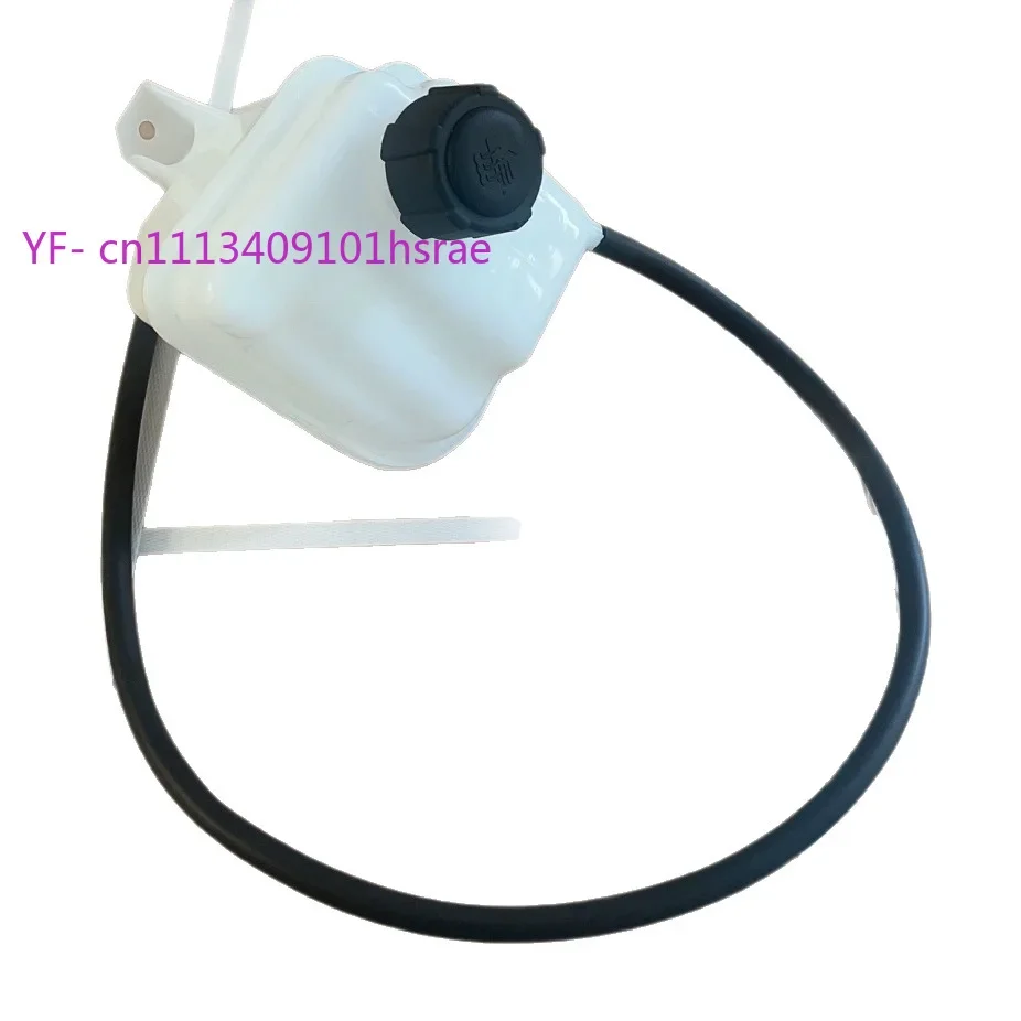 21721JD00B Coolant Reservoir Bottle For Nissan Qashqai +2 Dualis 07-14, Original Spec Auxiliary Radiator Tank Replacement
21721JD00B Coolant Reservoir Bottle For Nissan Qashqai +2 Dualis 07-14, Original Spec Auxiliary Radiator Tank Replacement