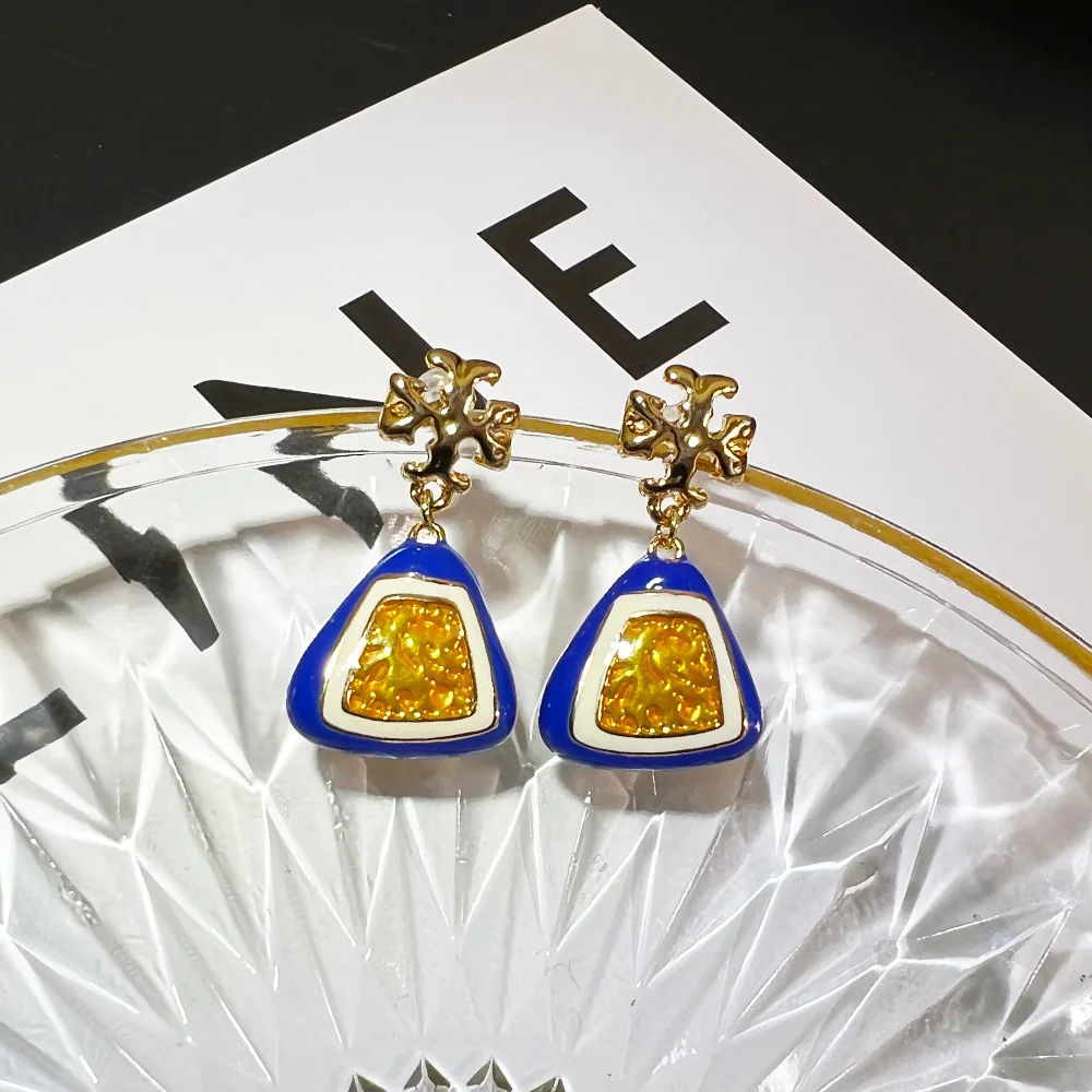 DIY accessories New vintage fashion hand-painted enamel color glaze copper plated real gold niche S925 silver needle simple pers
DIY accessories New vintage fashion hand-painted enamel color glaze copper plated real gold niche S925 silver needle simple pers
