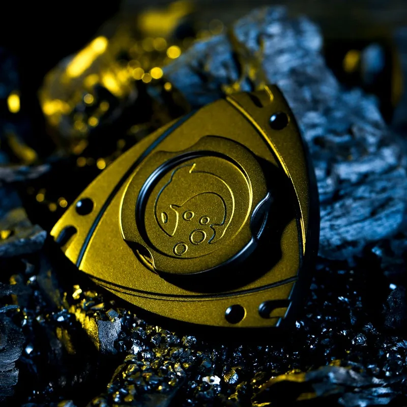 Flying Fish EDC 2-го поколения из нержавеющей стали, механическая вращающаяся спиннер, декомпрессионная игрушка
Flying Fish EDC 2-го поколения из нержавеющей стали, механическая вращающаяся спиннер, декомпрессионная игрушка
