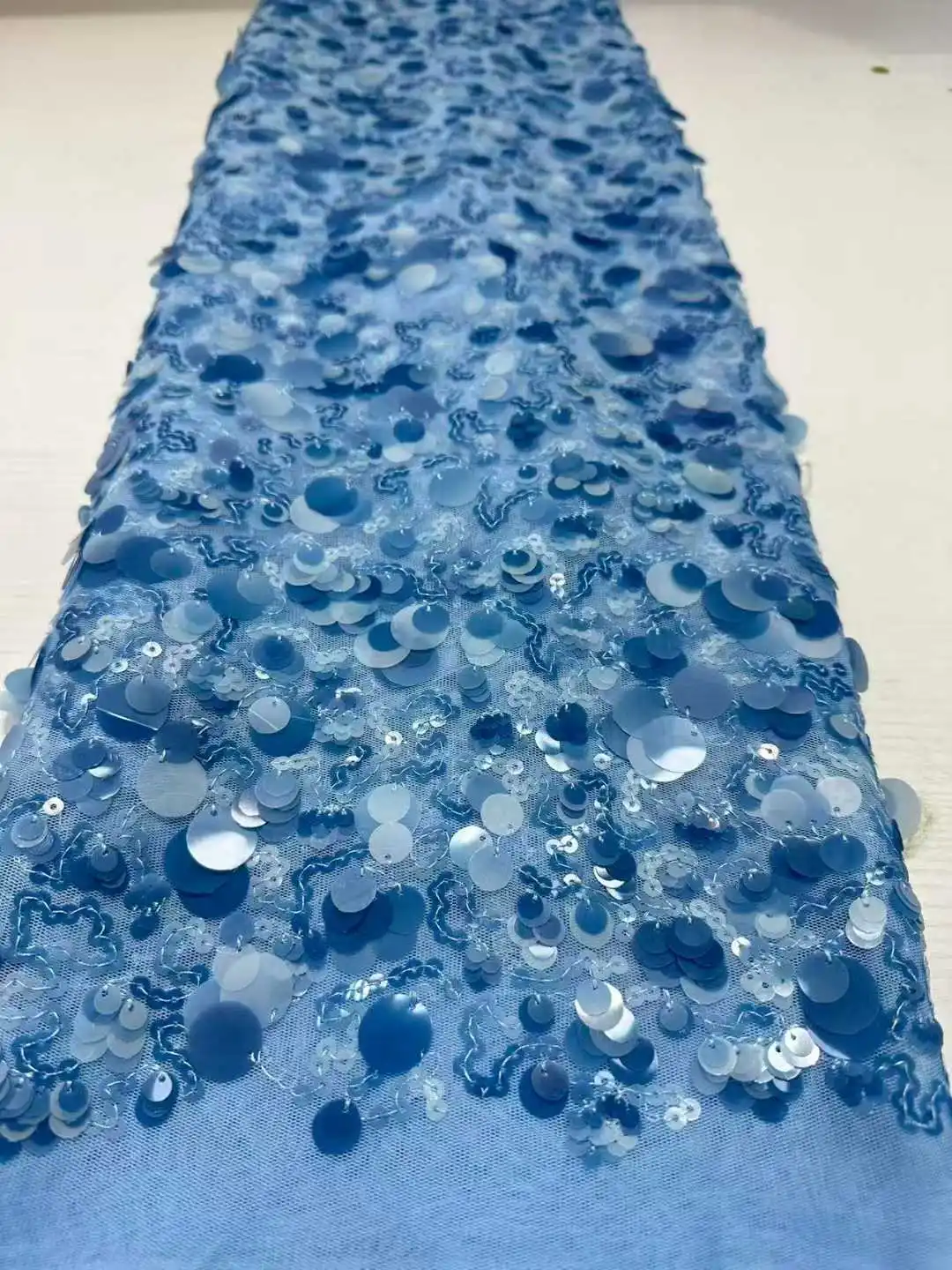 African Nigerian 2025 High-Quality Lace Fabric Mesh Sequins Nigerian Embroidered Sequins for Women Party Dress Wedding Sewing
African Nigerian 2025 High-Quality Lace Fabric Mesh Sequins Nigerian Embroidered Sequins for Women Party Dress Wedding Sewing