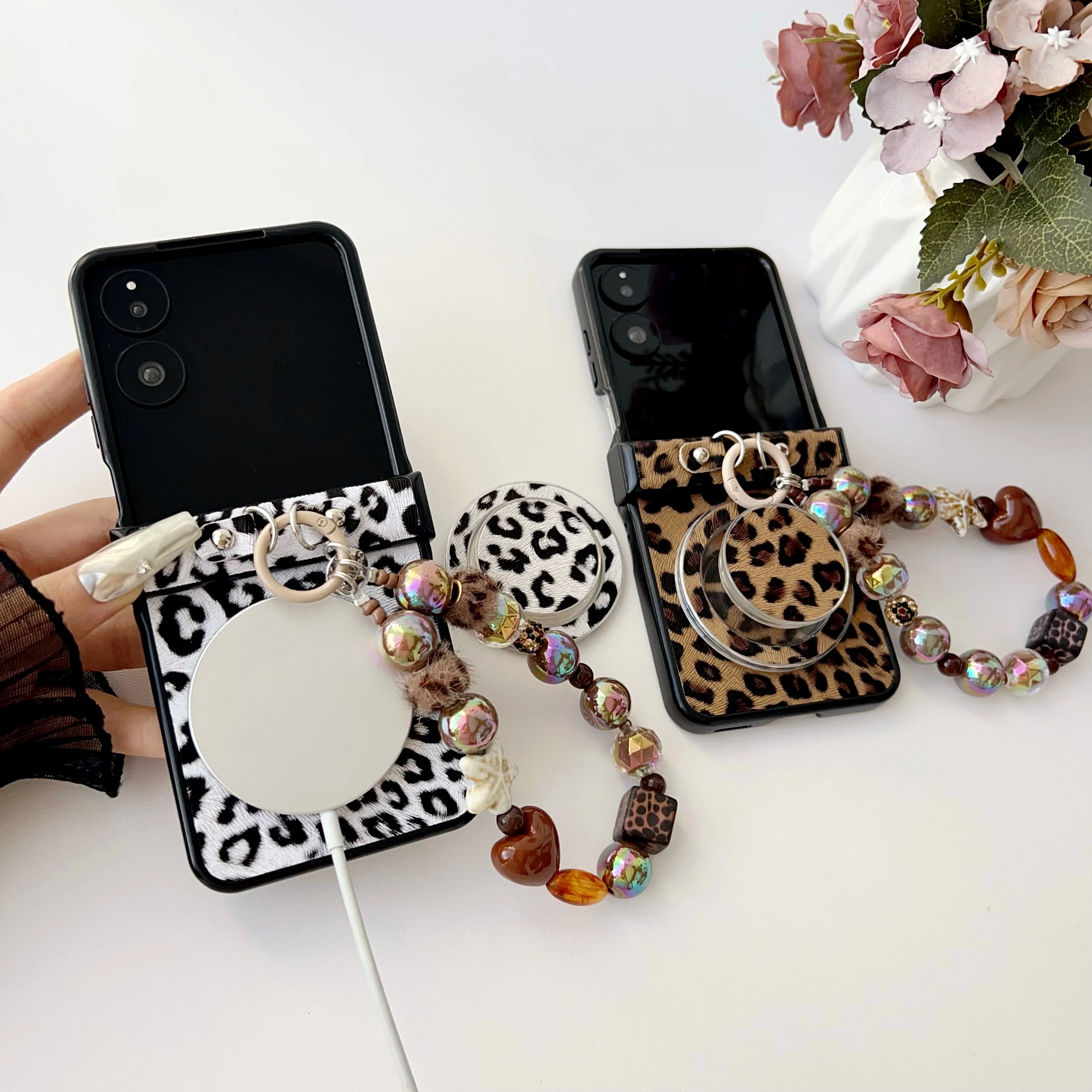 Back Cover For Xiaomi Mix Flip 2 Case Leopard Panther Magnetic Attraction Bracket Bracelet Wristband Chain Phone Case
Back Cover For Xiaomi Mix Flip 2 Case Leopard Panther Magnetic Attraction Bracket Bracelet Wristband Chain Phone Case