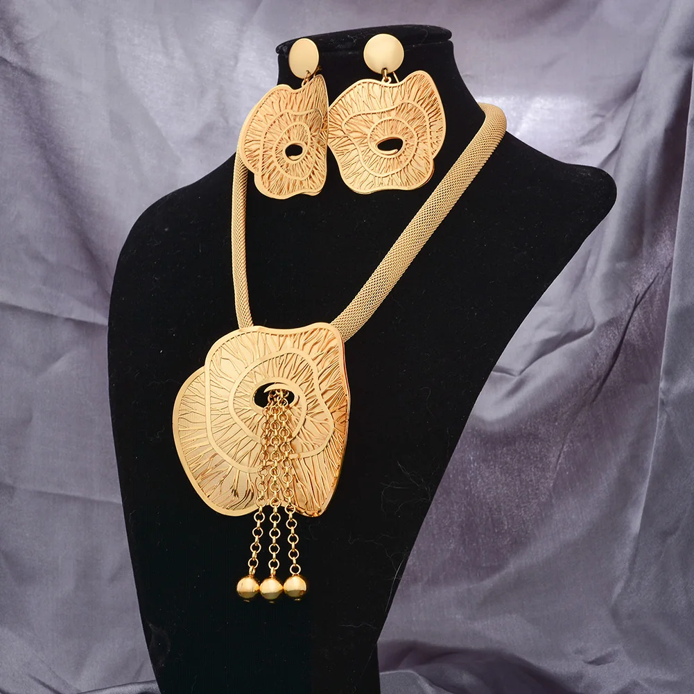 Wando Indian Dubai Jewelry Set 24k Gold Color Wedding Earrings Necklace Jewelry Sets For Women'S Accessories
Wando Indian Dubai Jewelry Set 24k Gold Color Wedding Earrings Necklace Jewelry Sets For Women'S Accessories