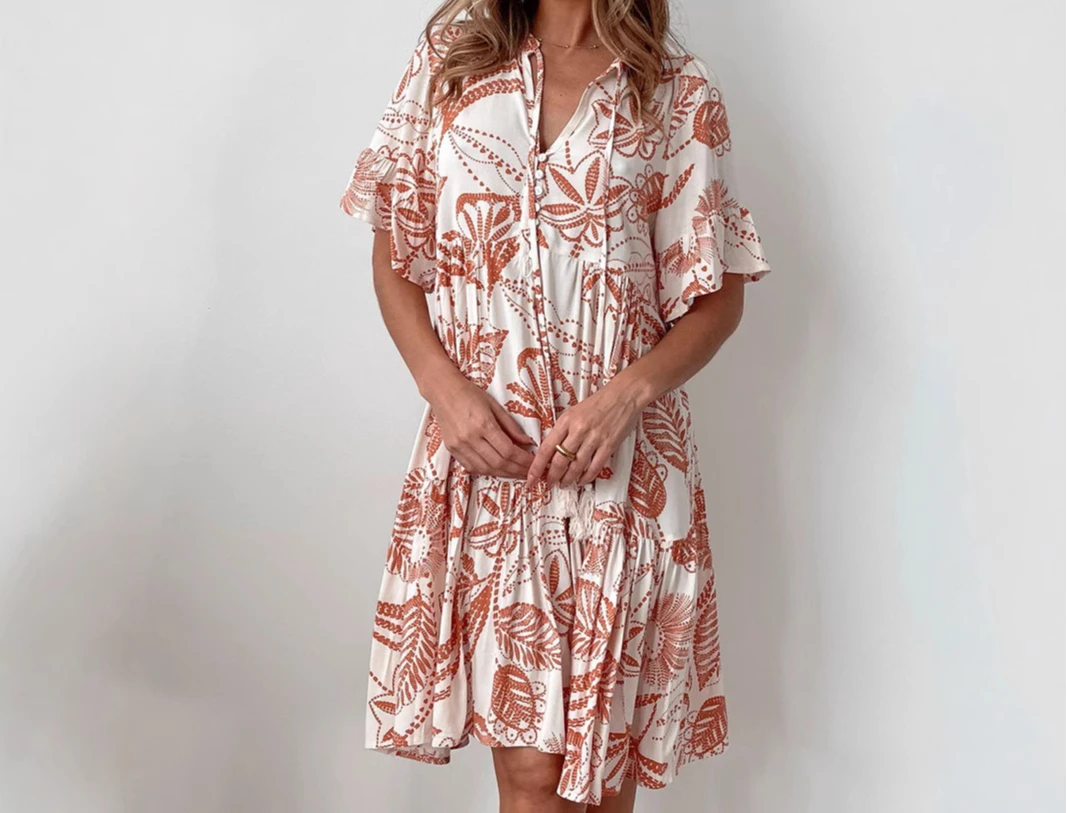 Women's Vacation Short Skirt 2025 New Fashionable Short Sleeved Printed Floral Dress
Women's Vacation Short Skirt 2025 New Fashionable Short Sleeved Printed Floral Dress