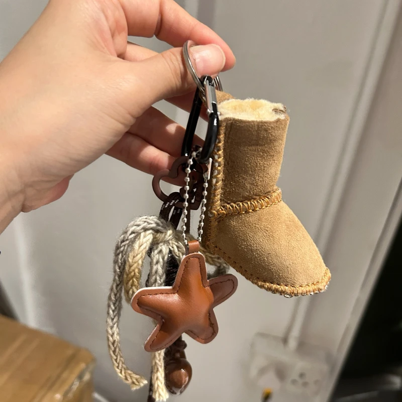 Winter Theme Bag Charm Keychain Pendant,Plush Snow Boots/Gloves Shape,Purse/Handbag Hanging Decoration,Keyring DIY Accessories
Winter Theme Bag Charm Keychain Pendant,Plush Snow Boots/Gloves Shape,Purse/Handbag Hanging Decoration,Keyring DIY Accessories