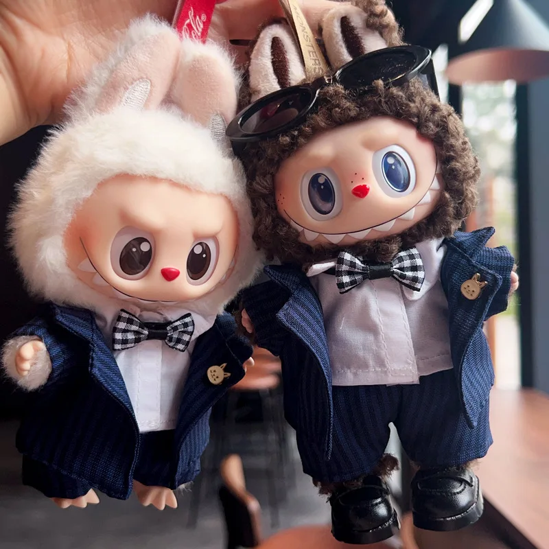 Одежда для кукол Labubu, универсальный джентльменский костюм 15 см/17 см с солнцезащитными очками и кожаными ботинками - для кукол Labubu I/II Idol
Одежда для кукол Labubu, универсальный джентльменский костюм 15 см/17 см с солнцезащитными очками и кожаными ботинками - для кукол Labubu I/II Idol