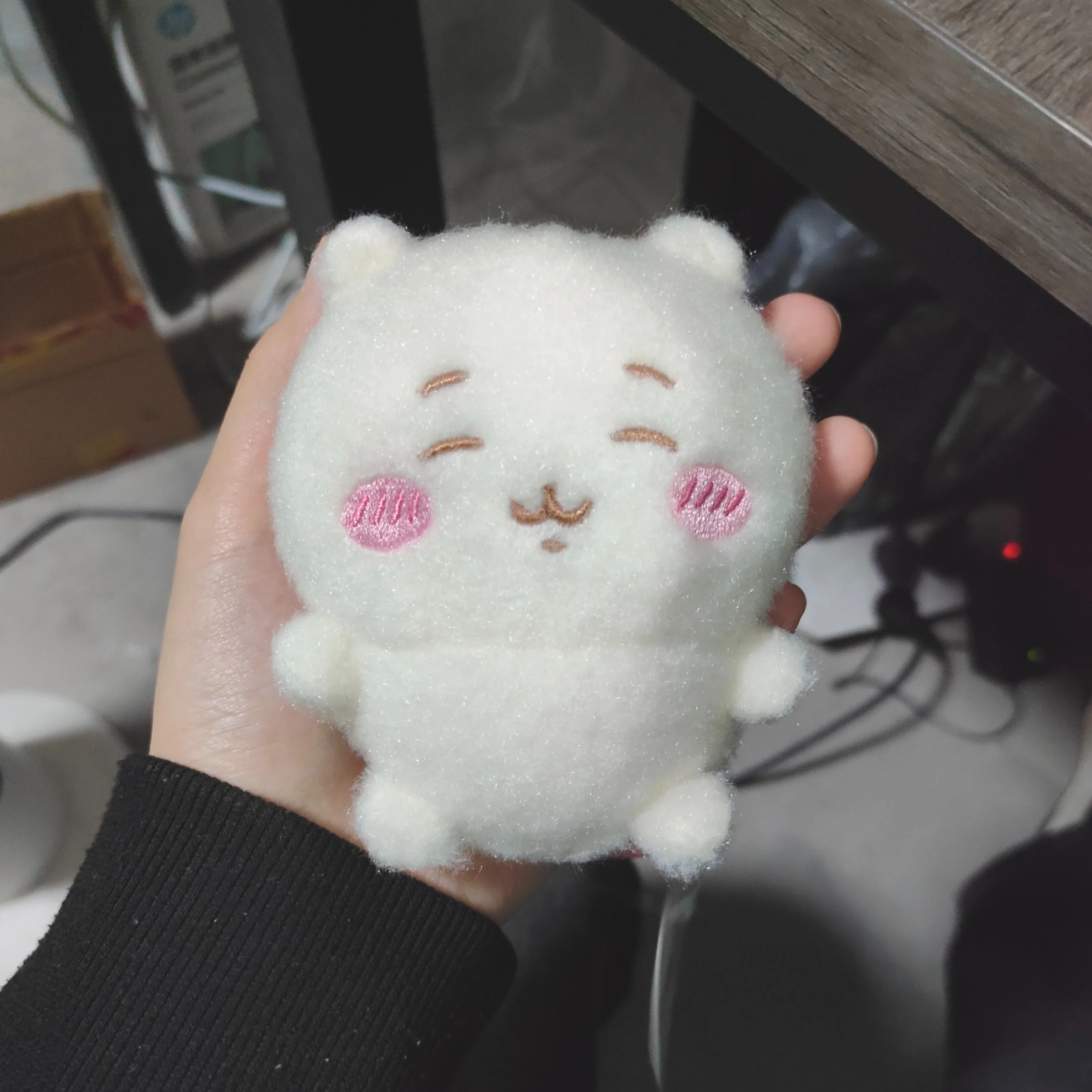 Chiikawa Boela Wool Smile Curled-Eyed Chii Cute Pendant Fur Doll Toy Hanger Gifts in Stock Nagano Keychain Soft and Fluffy
Chiikawa Boela Wool Smile Curled-Eyed Chii Cute Pendant Fur Doll Toy Hanger Gifts in Stock Nagano Keychain Soft and Fluffy