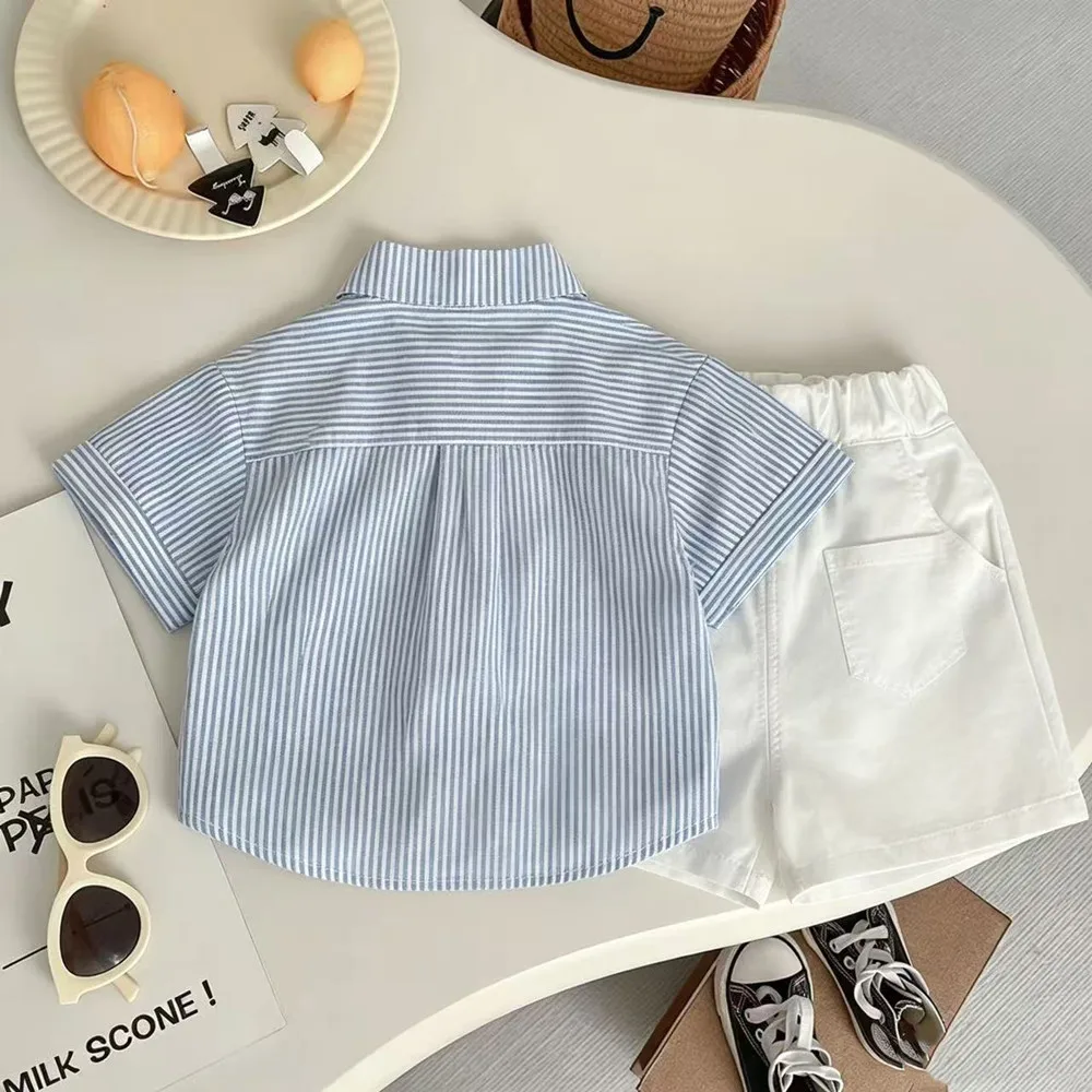 Boys' Baby Set Summer Clothes Korean New Fashionable Children's Short sleeved Stand up Collar Shirt Shorts Two piece Set 1-5Y
Boys' Baby Set Summer Clothes Korean New Fashionable Children's Short sleeved Stand up Collar Shirt Shorts Two piece Set 1-5Y