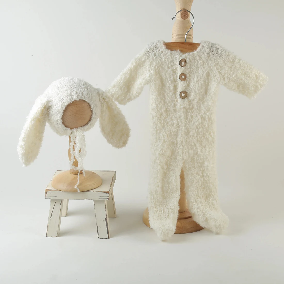 Soft Stretch Knitted Rabbit Outfit Set Newborn Photography Prop Bunny Romper And Hat High Quality Baby Photoshoot Costumes
Soft Stretch Knitted Rabbit Outfit Set Newborn Photography Prop Bunny Romper And Hat High Quality Baby Photoshoot Costumes
